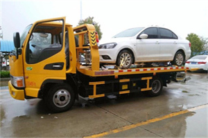 潘集附近拖车救援24小时服务热线